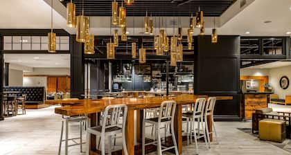 Sonesta Charlotte Lower South End