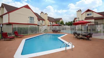Seasonal outdoor pool