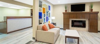 Hawthorn Suites by Wyndham Indianapolis North