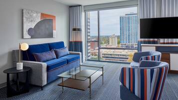 Executive Room, 1 King Bed with Sofa bed | Premium bedding, down comforters, pillowtop beds, in-room safe