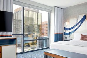 Executive Room, 1 King Bed with Sofa bed, Non Smoking | Premium bedding, down comforters, pillowtop beds, in-room safe