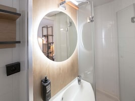 Standard Room, 1 Double Bed | Premium bedding, desk, laptop workspace, blackout drapes