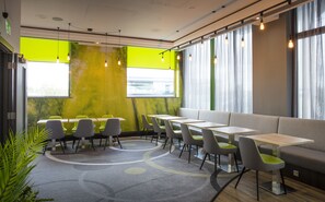 Lounge - Thistle Express Swindon (Swindon)