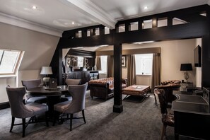 Luxury Penthouse | Living area