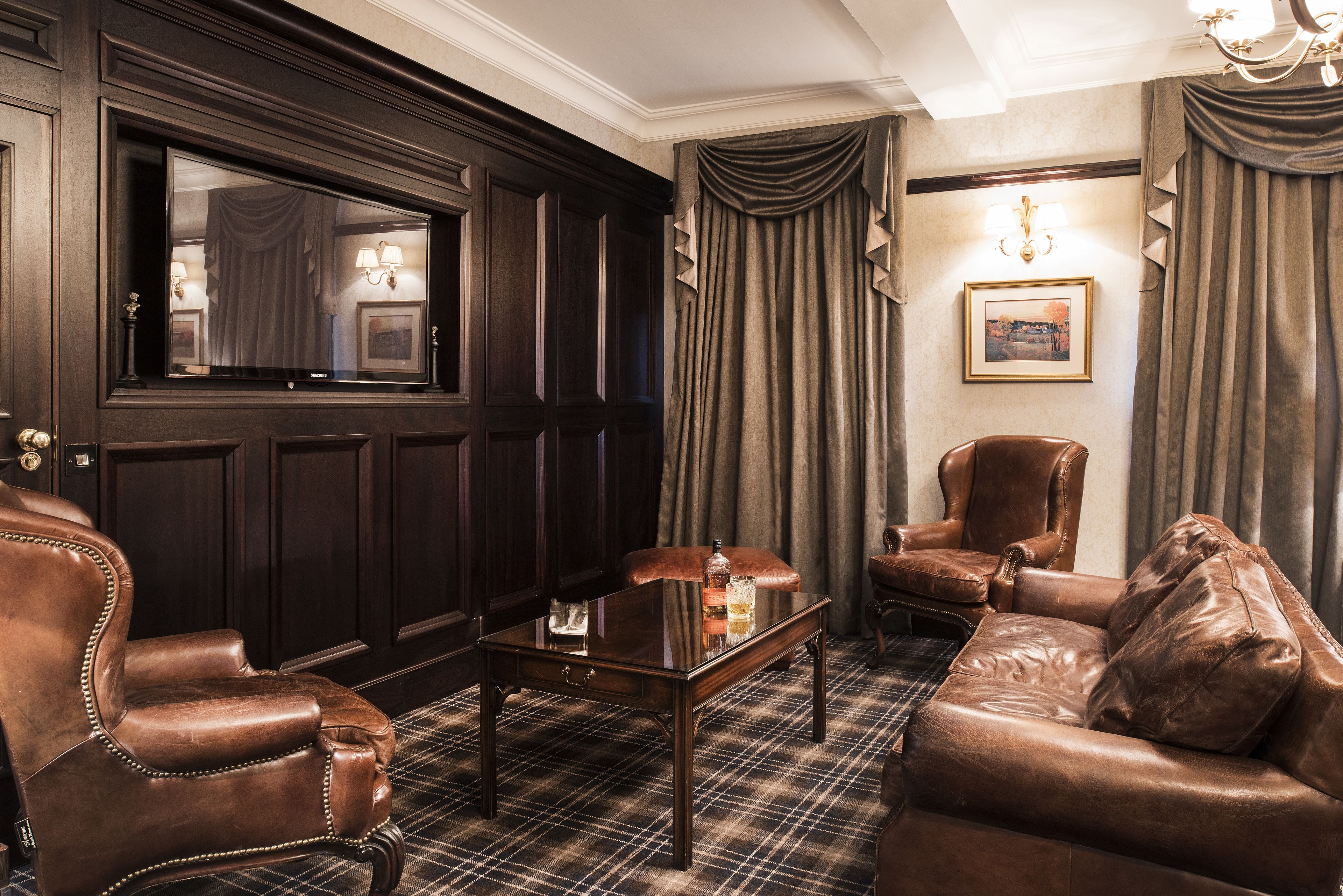 presidential suite | living area | tv