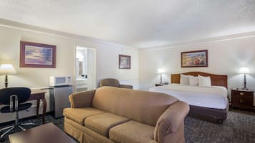 In-room safe, desk, iron/ironing board, free WiFi
