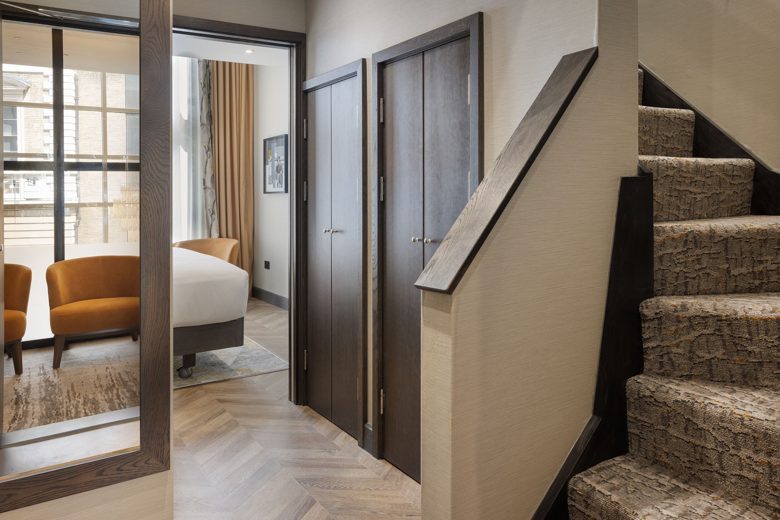 Suite, 1 King Bed | In-room safe, desk, laptop workspace, blackout drapes