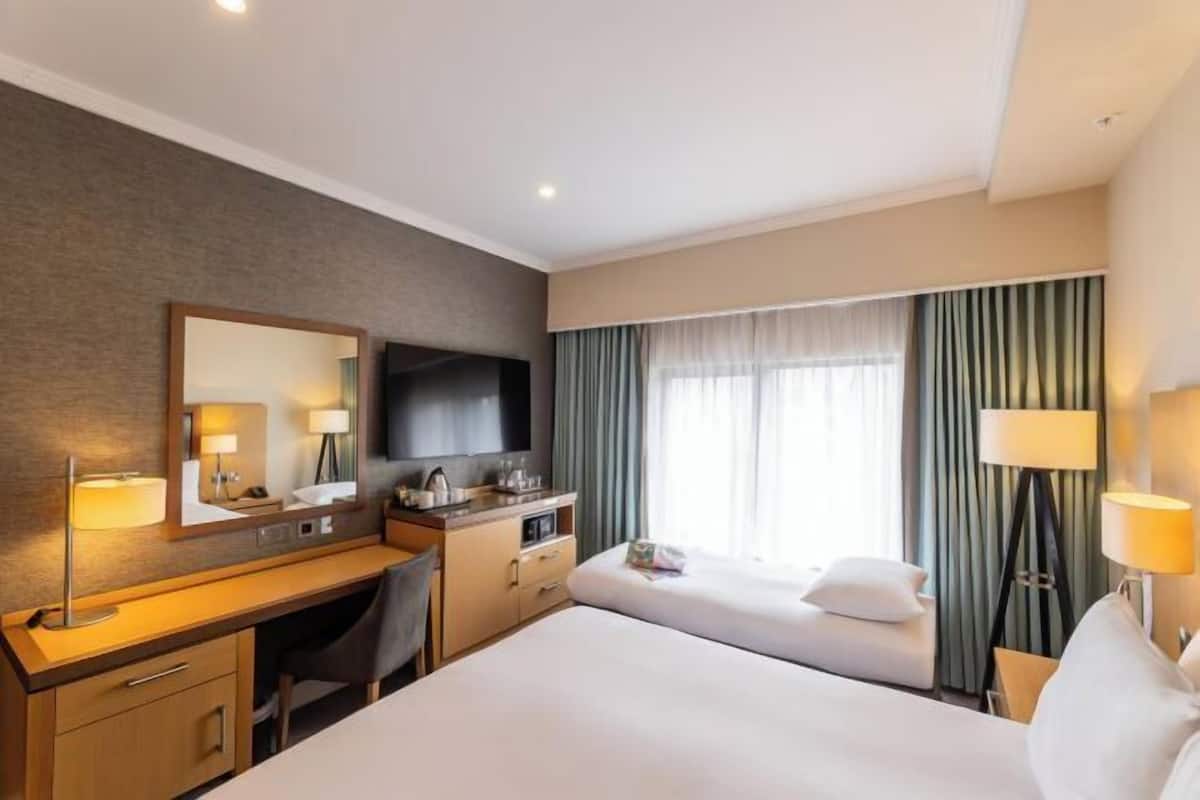 In-room safe, desk, laptop workspace, blackout drapes