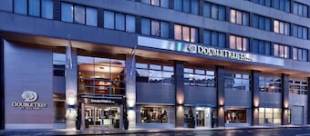 DoubleTree by Hilton London Victoria