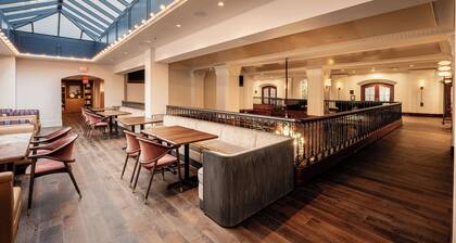 Heathman Hotel