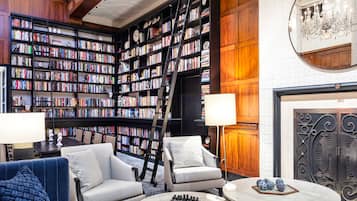 Coin salon dans le hall
