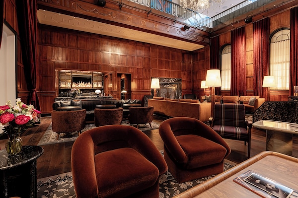 バー (施設内)