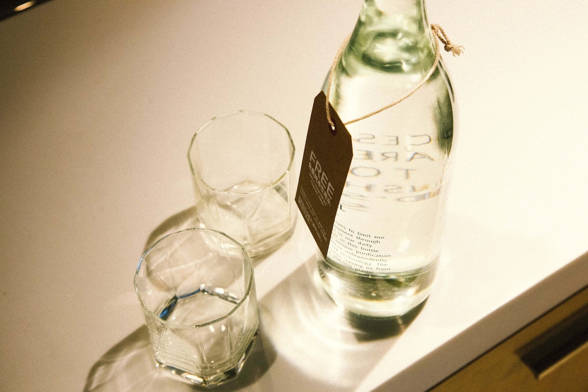 1 habitación, caja de seguridad en la habitación y escritorio