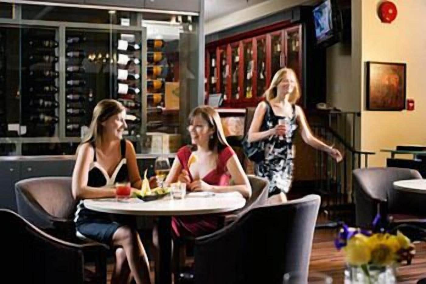 Photo - Executive Hotel Vancouver Airport