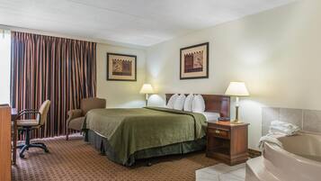 办公桌、熨斗/熨衣板、免费婴儿床、折叠床/加床(额外收费)