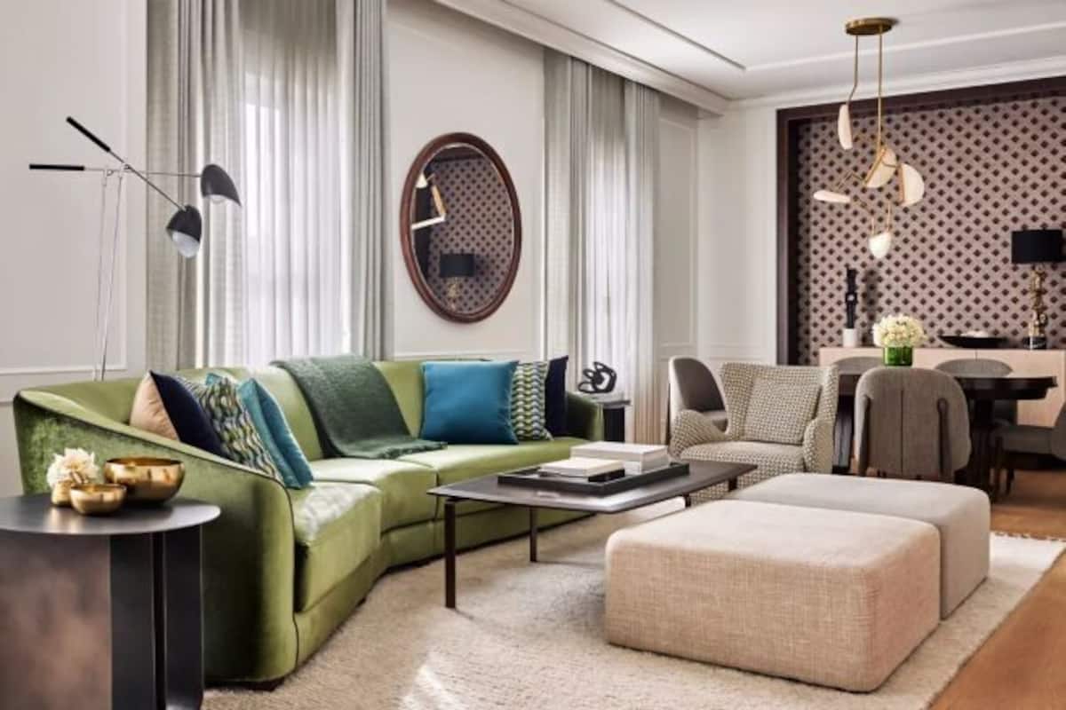 Living area | 42-inch flat-screen TV with digital channels, TV, Netflix