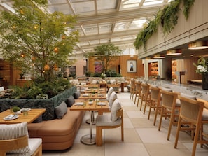 5 Restaurants; Frühstück, Mittagessen und Abendessen werden serviert