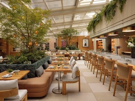 5 restaurantes: opção de café da manhã, almoço e jantar
