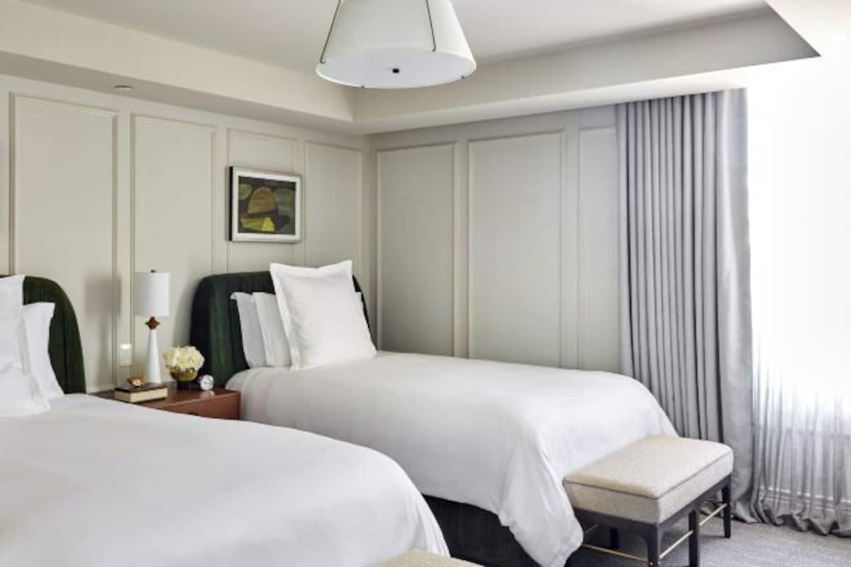 Frette Italian sheets, premium bedding, down comforters, minibar