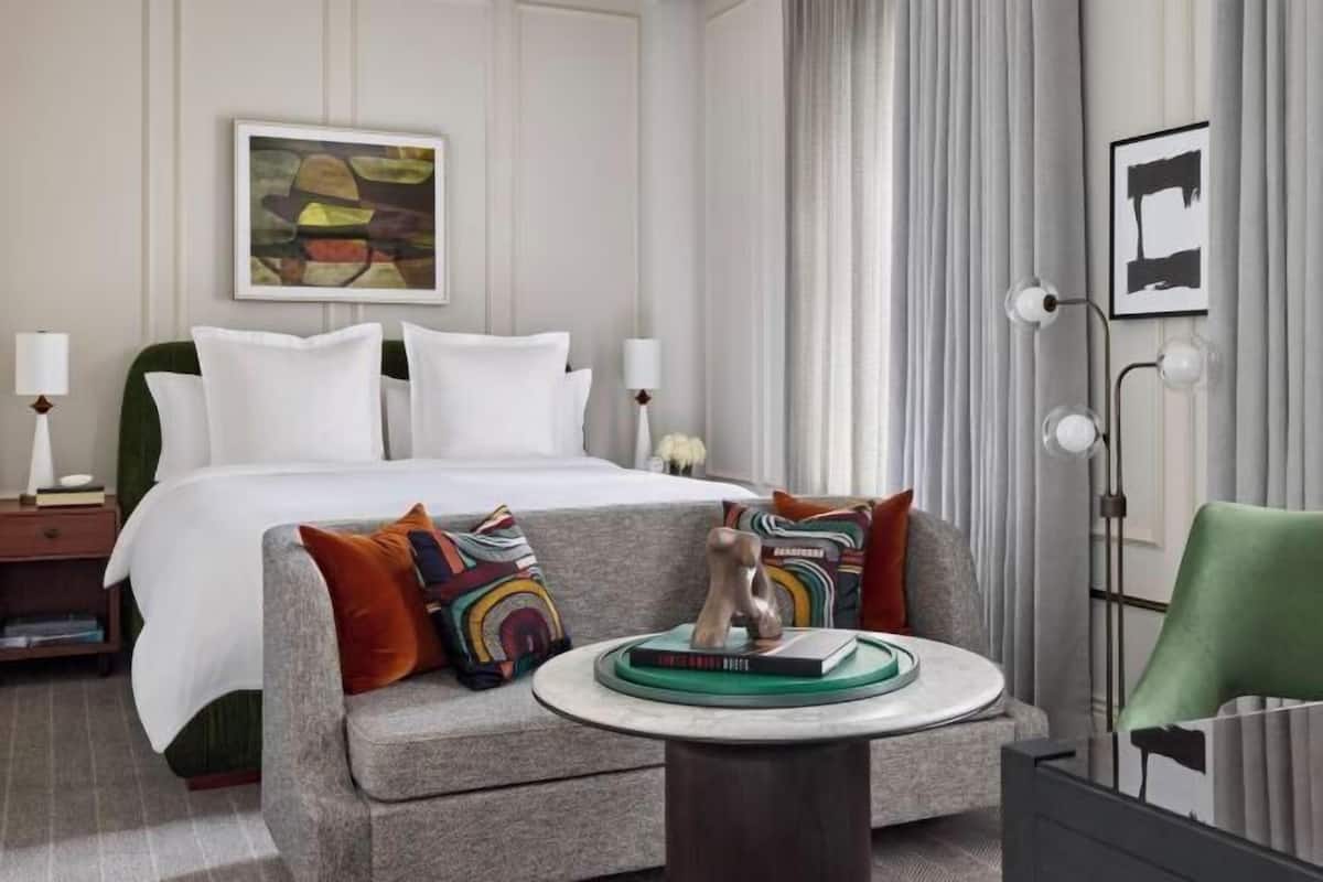 Frette Italian sheets, premium bedding, down comforters, minibar