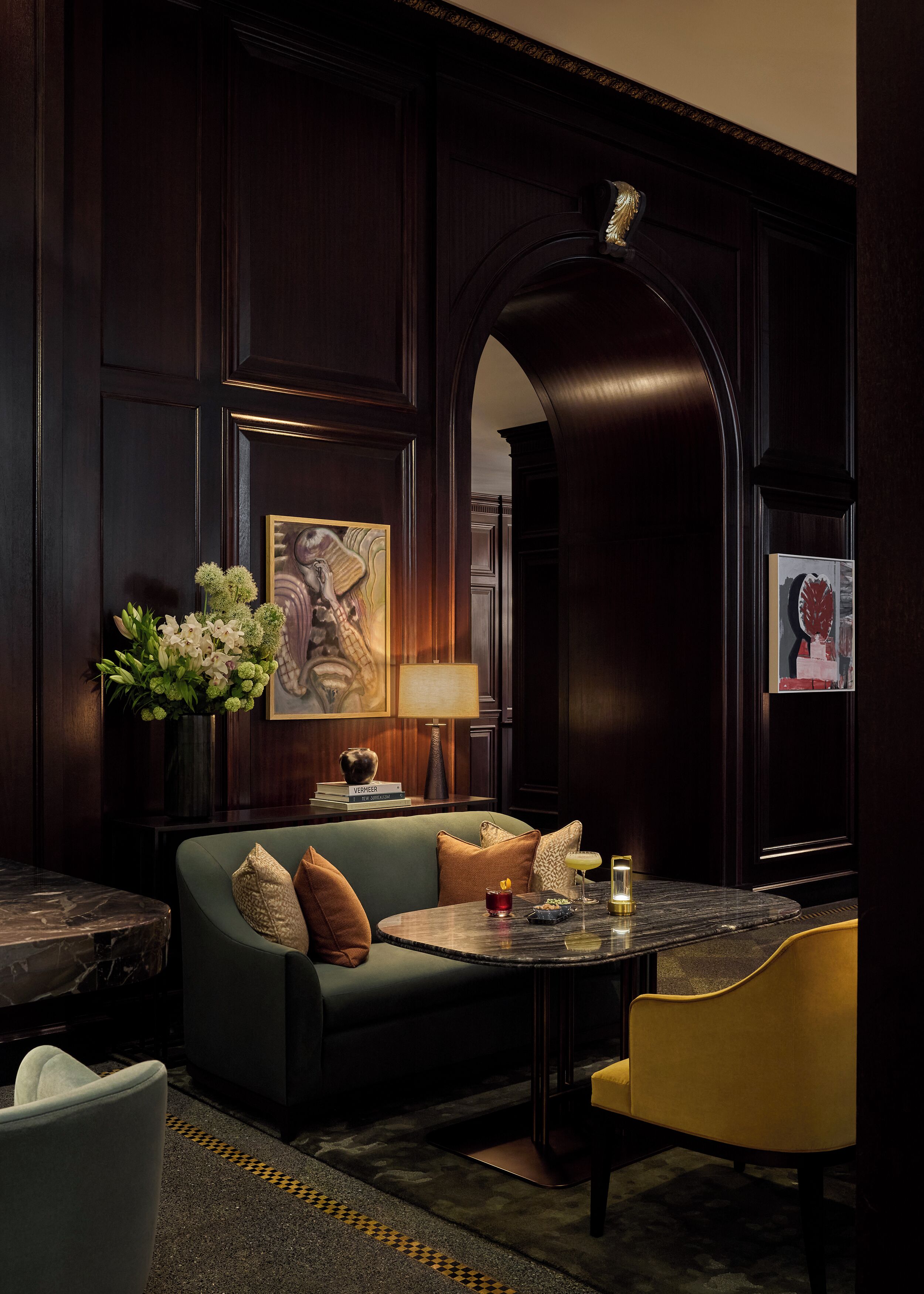 5 restaurants, breakfast, lunch, dinner served; fusion cuisine