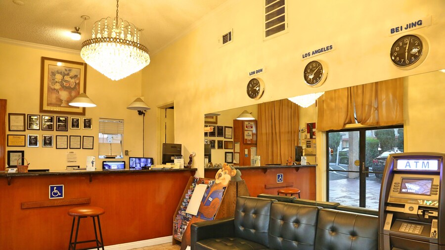 Travelodge by Wyndham Pasadena Central