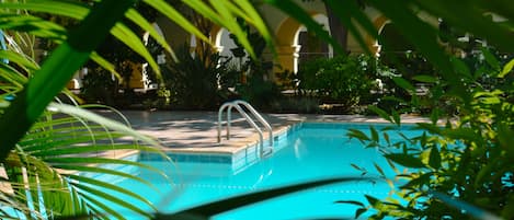 2 outdoor pools, pool umbrellas, sun loungers