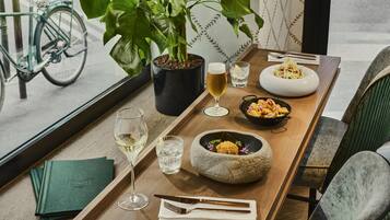 Frühstück und Mittagessen, französische Küche