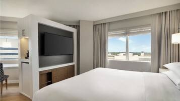 Room, 1 King Bed, City View, Corner | Premium bedding, down comforters, in-room safe, desk