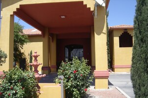 Entrada de la propiedad