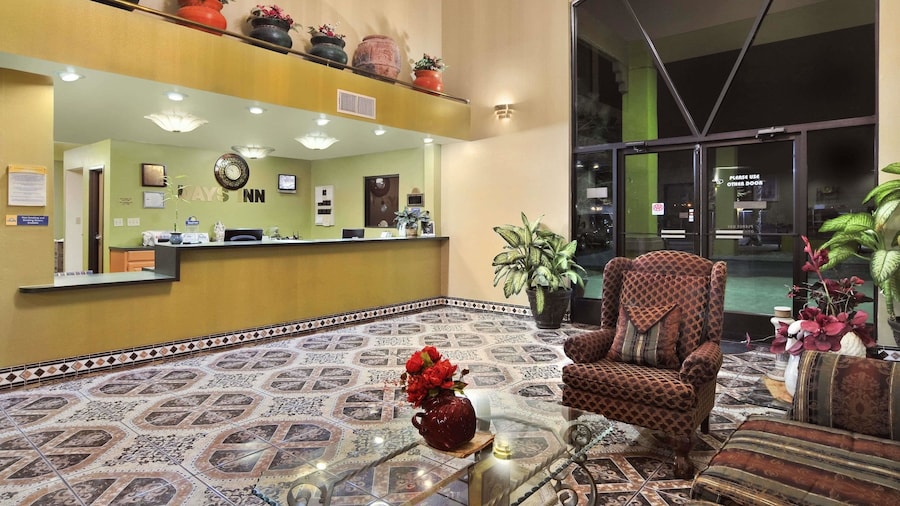 Days Inn by Wyndham Carlsbad