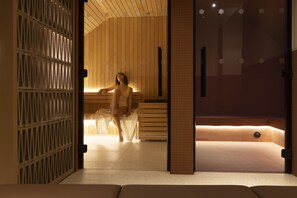 Sauna, steam room, massages