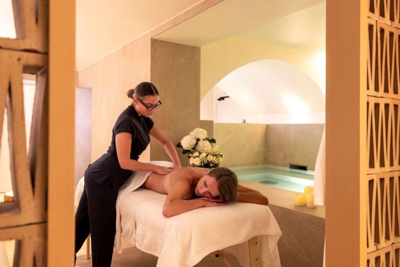 Sauna, Dampfbad, Massageanwendungen