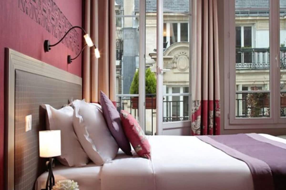 Premium bedding, minibar, in-room safe, individually decorated