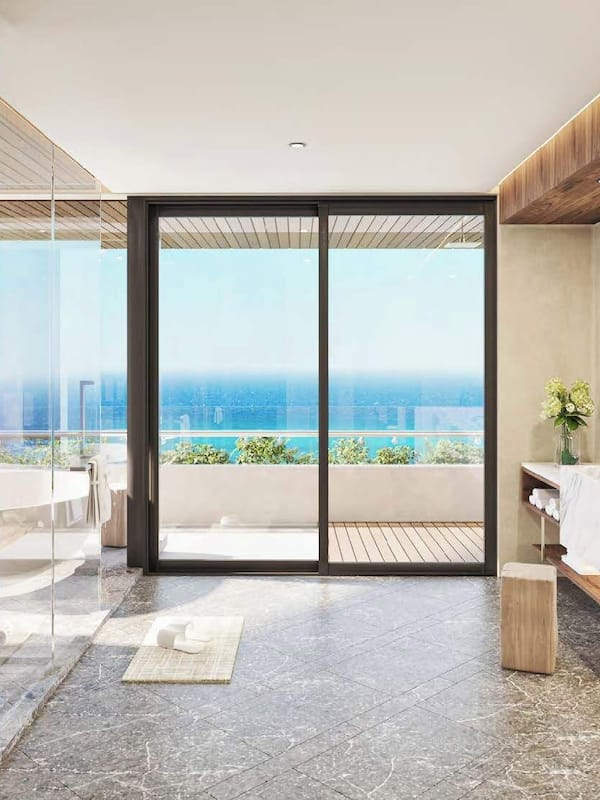 Preferred Club Governor Suite Ocean Front Plunge Pool | Kamar mandi | Bathtub dan shower terpisah