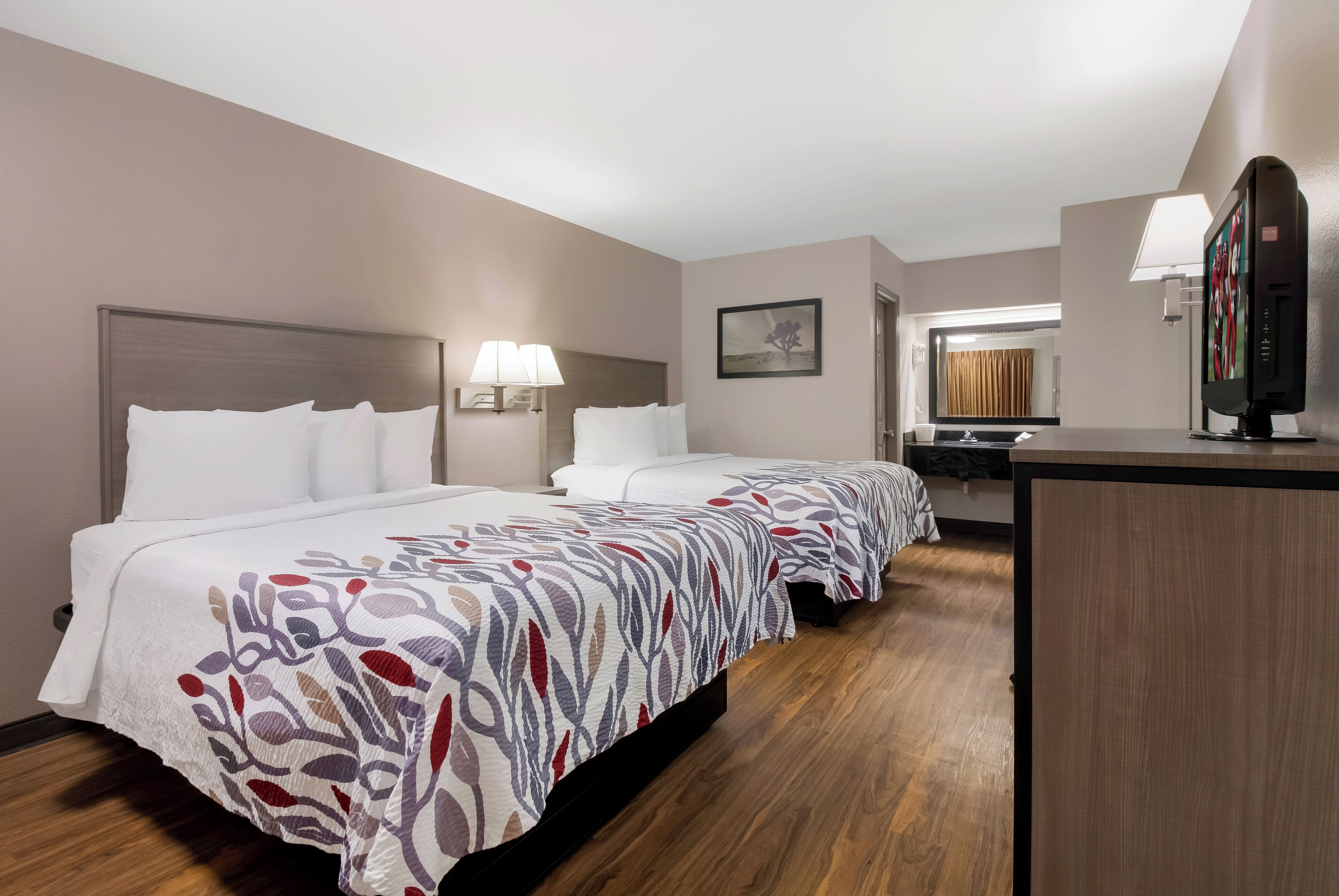 Surmatelas, bureau, rideaux occultants, Wi-Fi gratuit