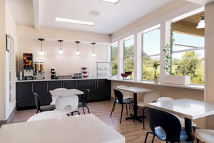 Desayuno continental incluido todos los días 