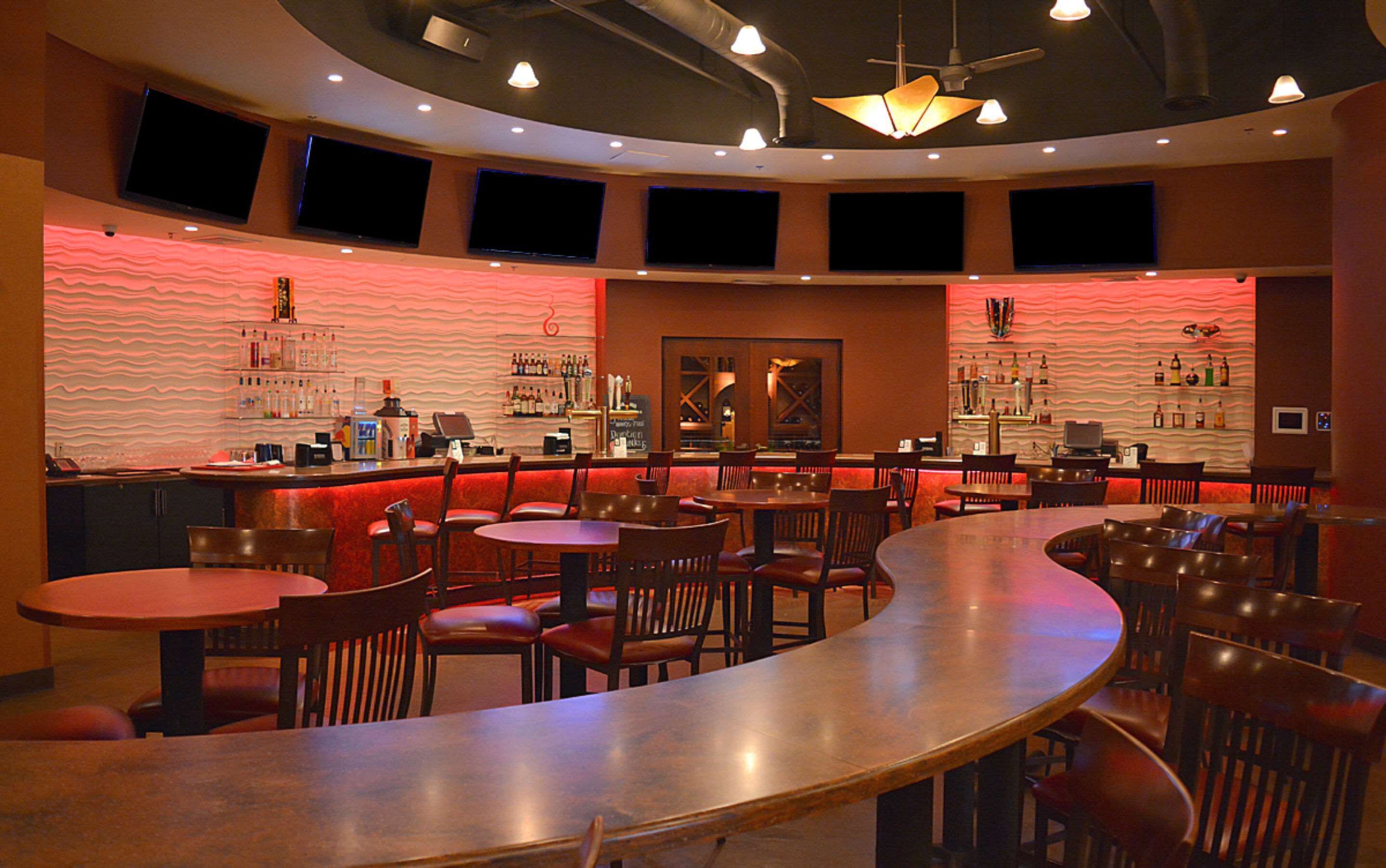 Breakfast, lunch, dinner served; American cuisine 