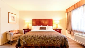 Deluxe Room, 1 King Bed, Non Smoking | Premium bedding, pillowtop beds, in-room safe, desk