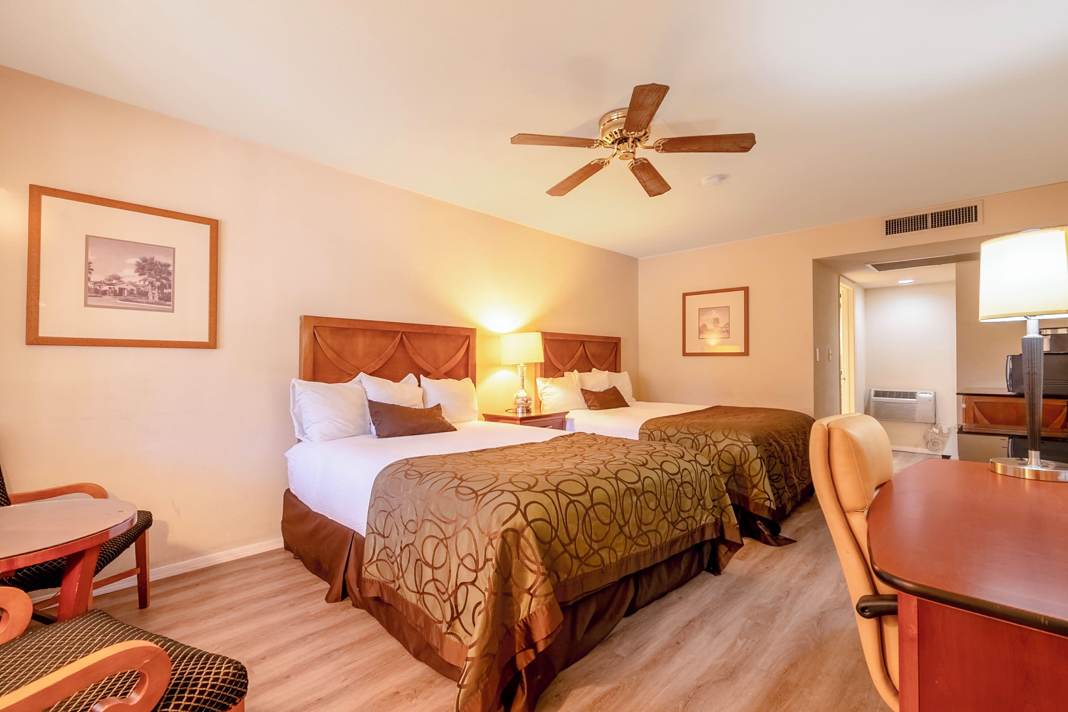 Habitación, 2 camas Queen size, para no fumadores | Ropa de cama de alta calidad y camas con pillow-top 