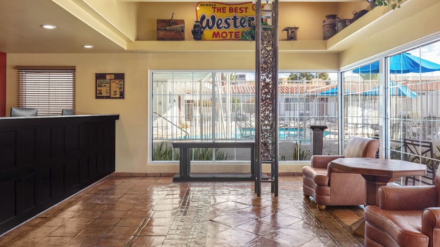 Historic Coronado Motor Hotel by OYO