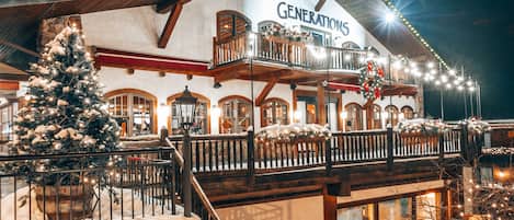 Breakfast, lunch, dinner served; local cuisine, garden views