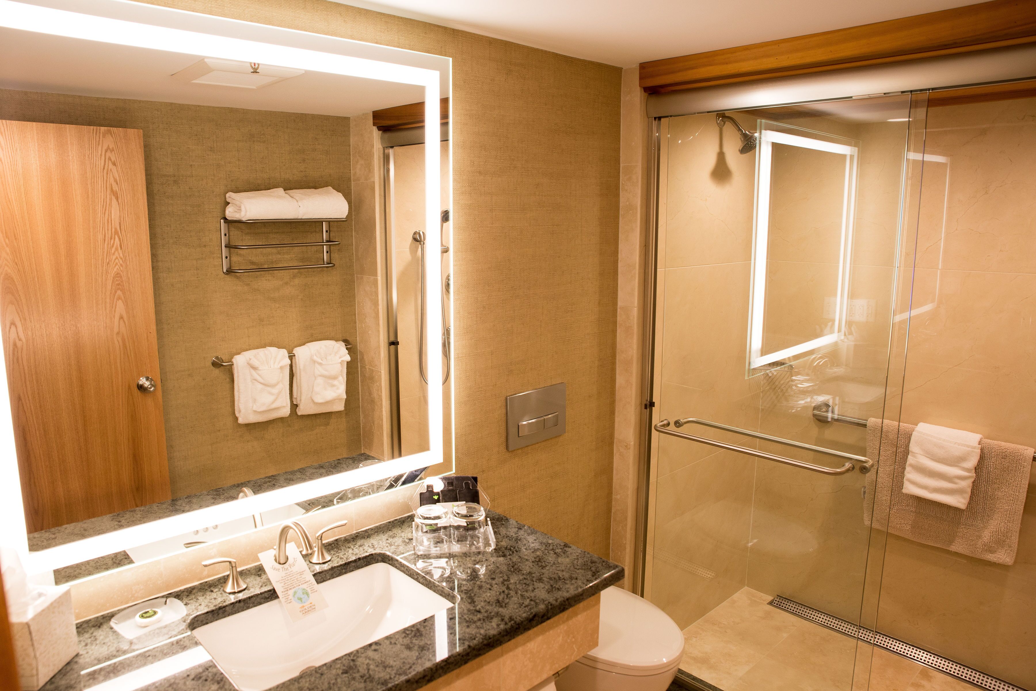 deluxe room, 1 king bed | bathroom | free toiletries, hair dryer, towels, soap
