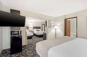 套房, 多张床, 无烟房, 按摩浴缸 | 特色装修、特色家居、办公桌、笔记本电脑工作区