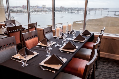 Holiday Inn Charleston Riverview by IHG
