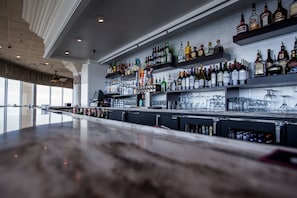 Bar (in der Unterkunft)