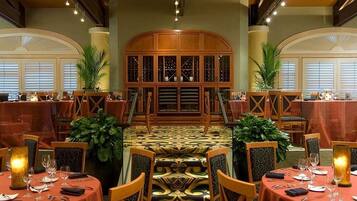 Breakfast, lunch, dinner served; American cuisine, golf course views