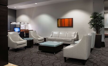 Hilton Winnipeg Airport Suites - Image 48
