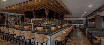 Hilton Winnipeg Airport Suites