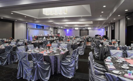 Hilton Winnipeg Airport Suites - Image 24